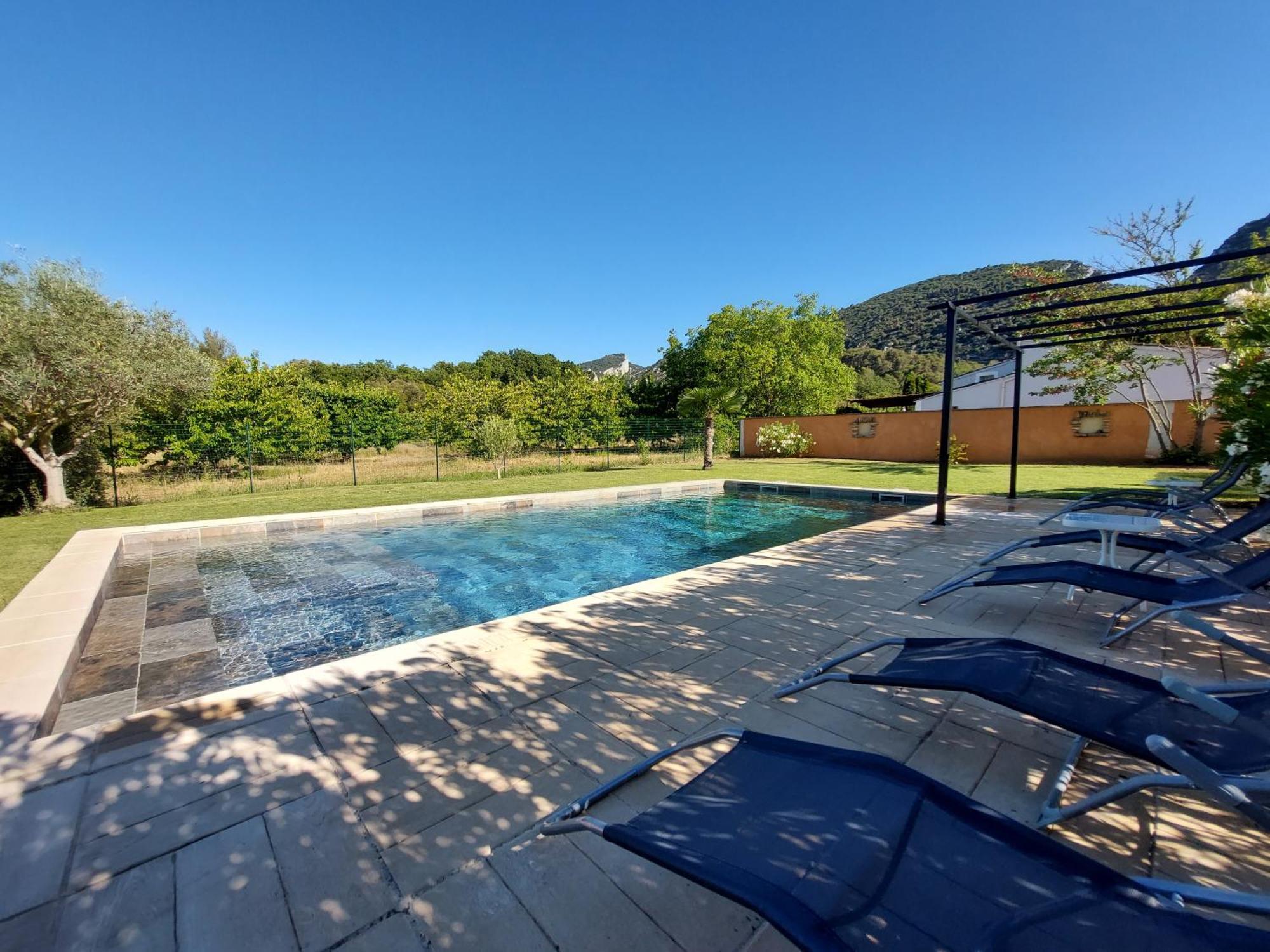 Maubec  En Provence, Luberon, Villa Avec Piscine A Maubec מראה חיצוני תמונה