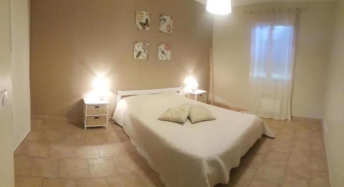 Maubec  En Provence, Luberon, Villa Avec Piscine A Maubec מראה חיצוני תמונה